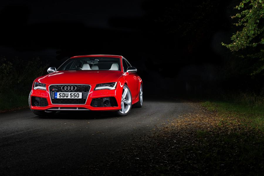  Audi RS7 Sportback 2013 года  (UK) (фото 2 из 23)